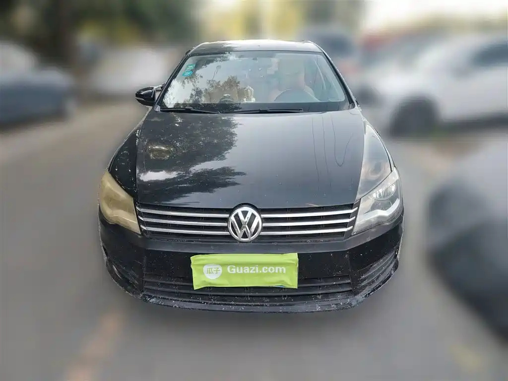 VOLKSWAGEN BORA 2014