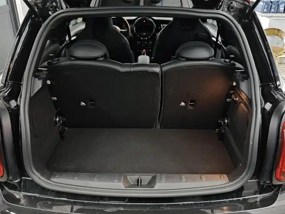 MINI JCW 2021