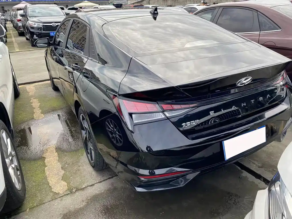 HYUNDAI ELANTRA 2021