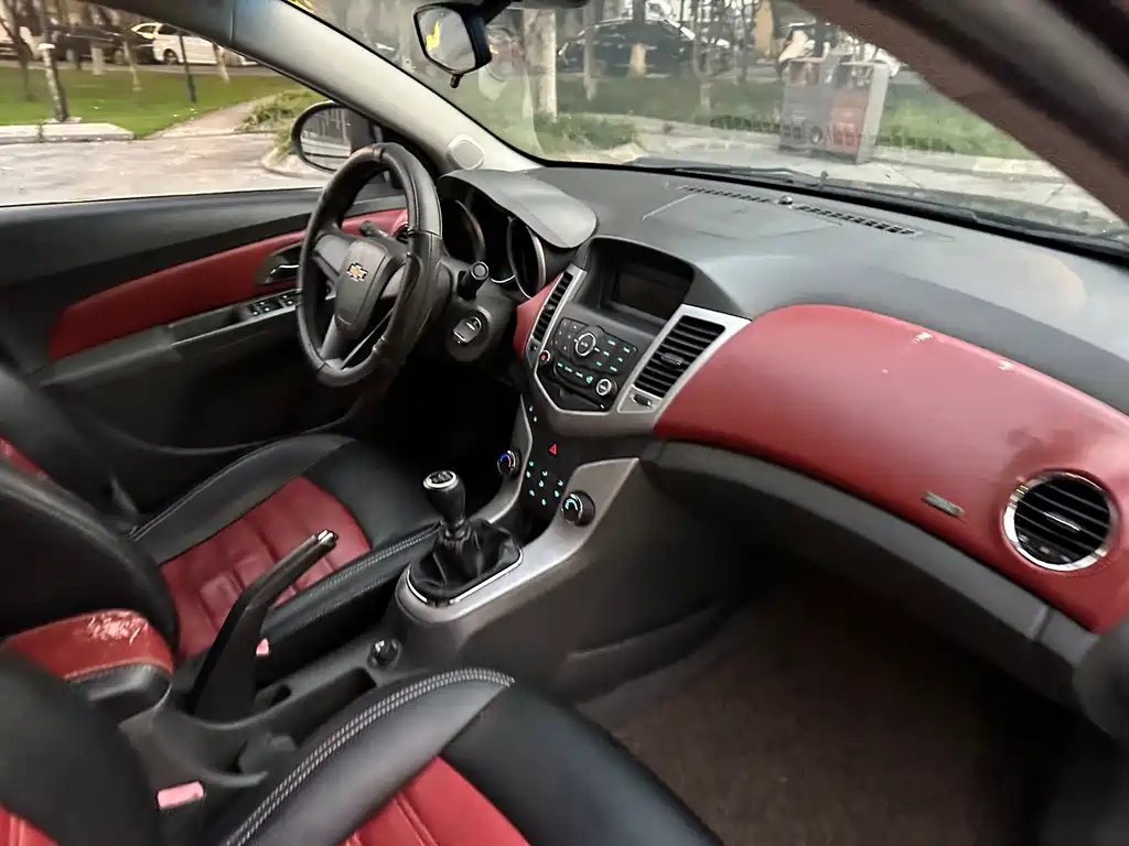 CHEVROLET CRUZE 2014