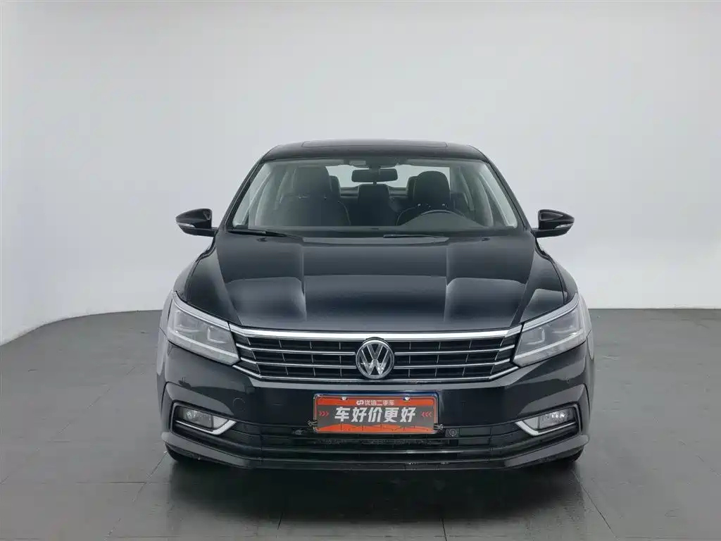 VOLKSWAGEN PASSAT 2018
