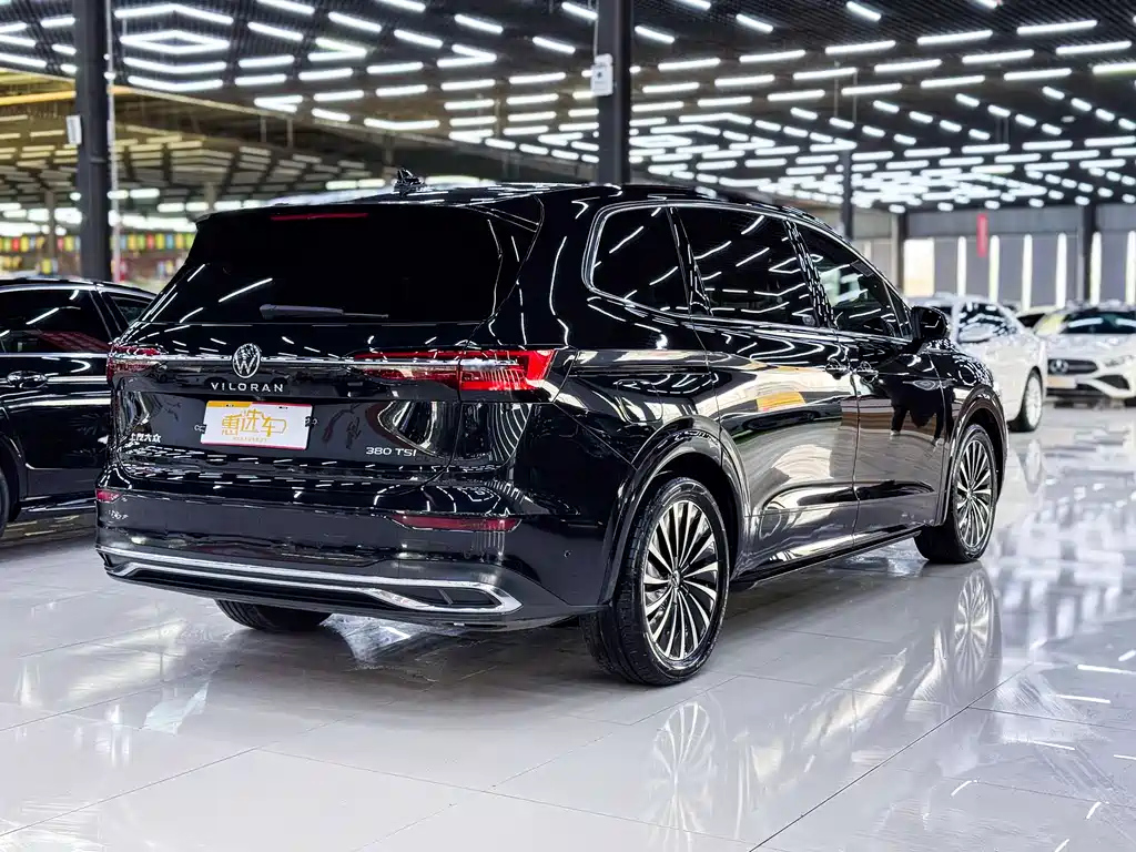 VOLKSWAGEN VILORAN 2024