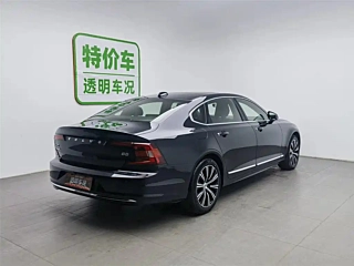 VOLVO S90 2022