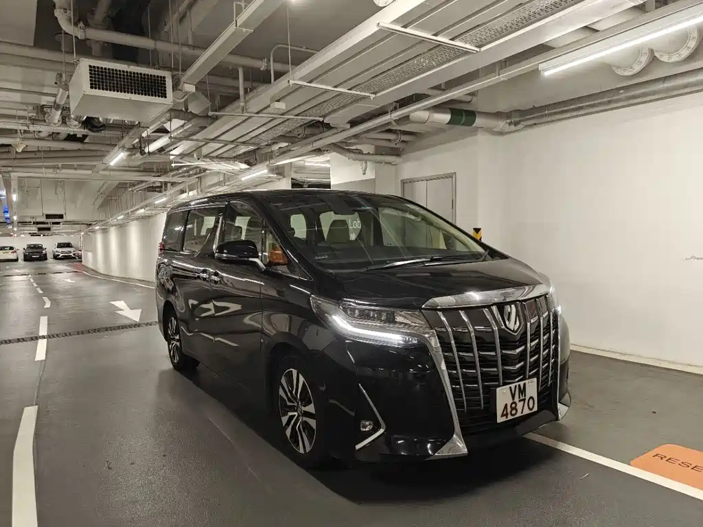 TOYOTA ALPHARD 2018