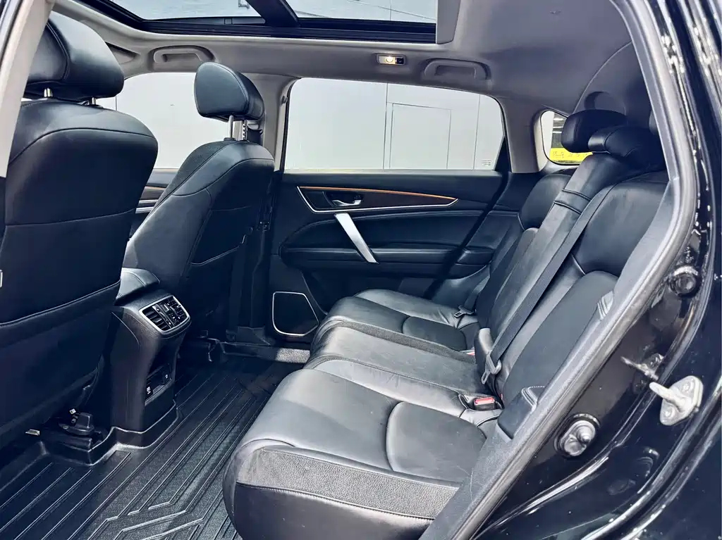 HONDA AVANCIER 2017