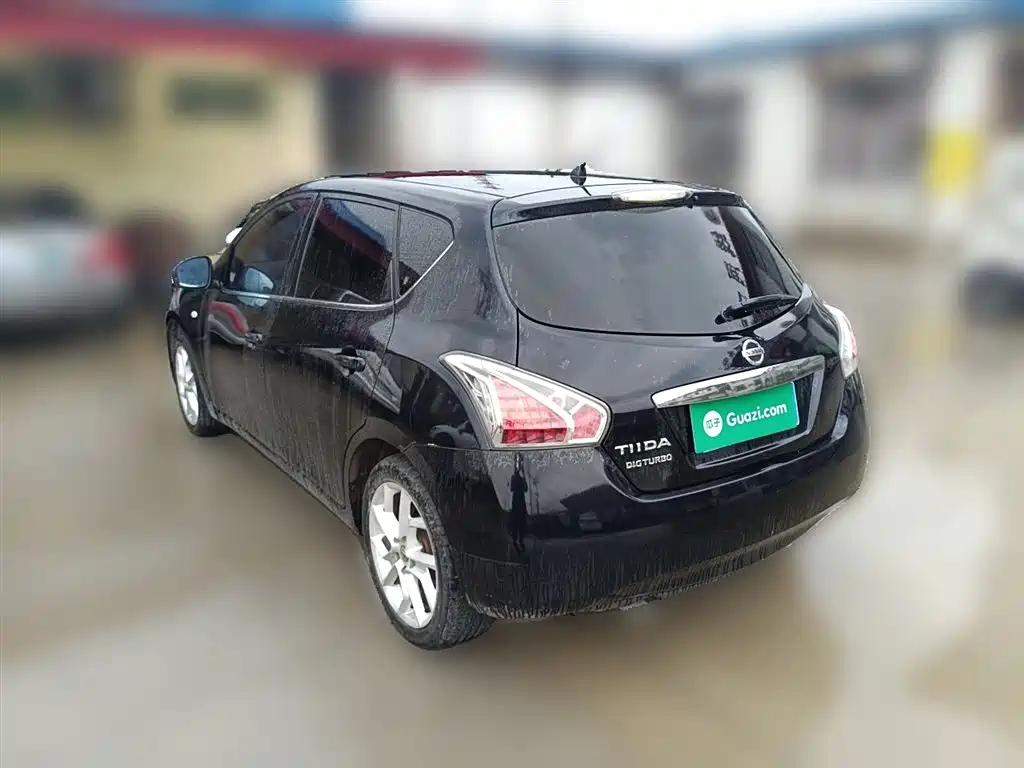 NISSAN TIIDA TIIDA 2011