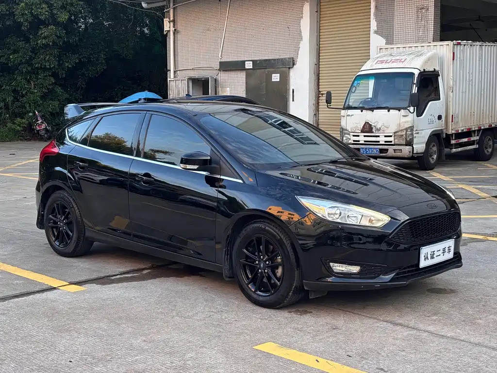 FORD FOCUS 2017