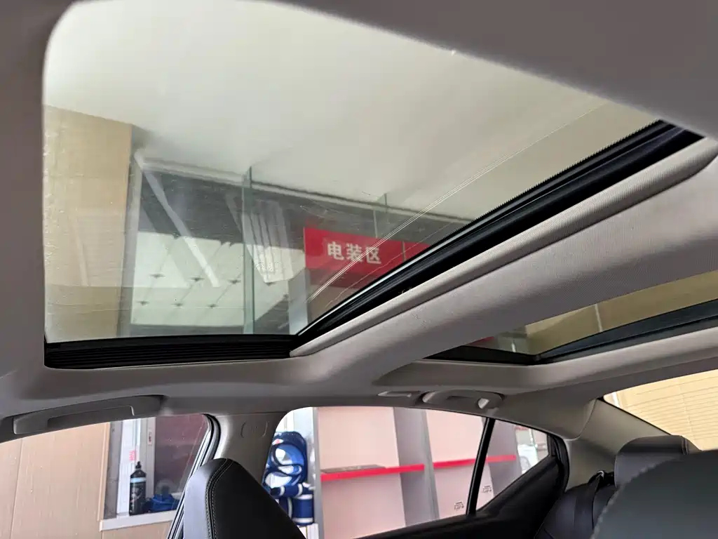 NISSAN TEANA 2021