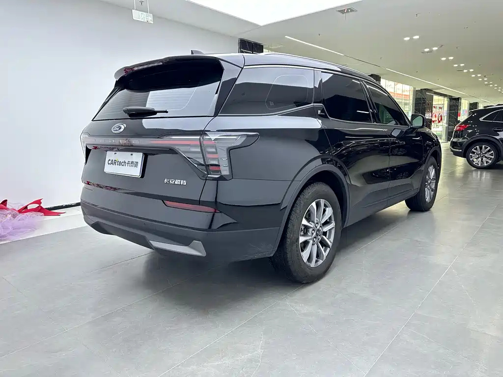 FORD EDGE 2024