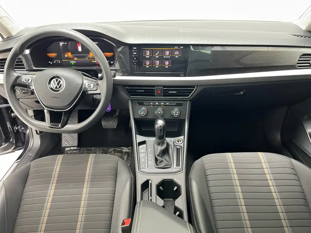 VOLKSWAGEN LAVIDA 2022