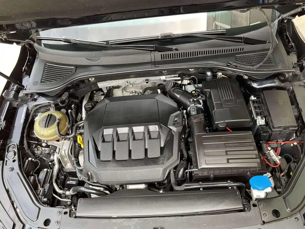 VOLKSWAGEN PASSAT 2021