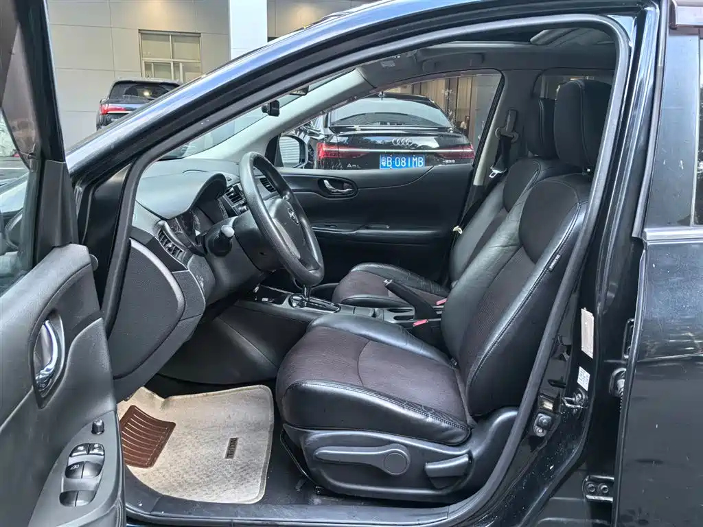 NISSAN TIIDA TIIDA 2012