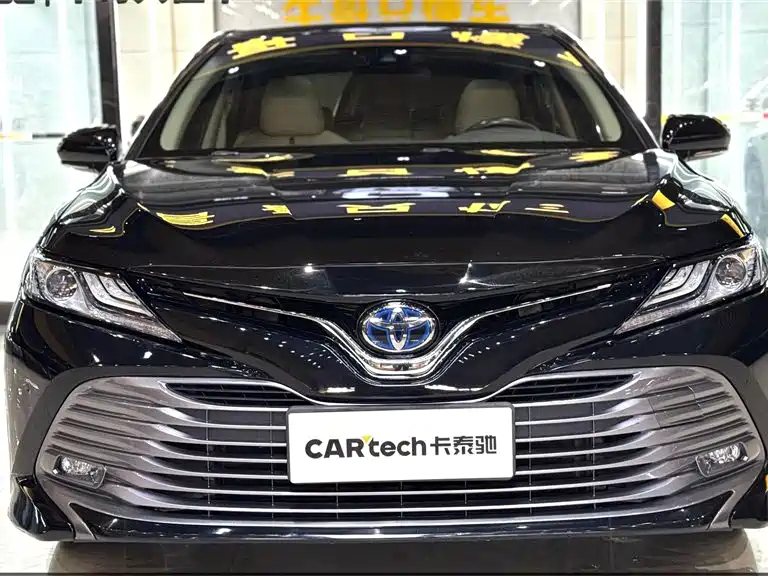 TOYOTA CAMRY 2019