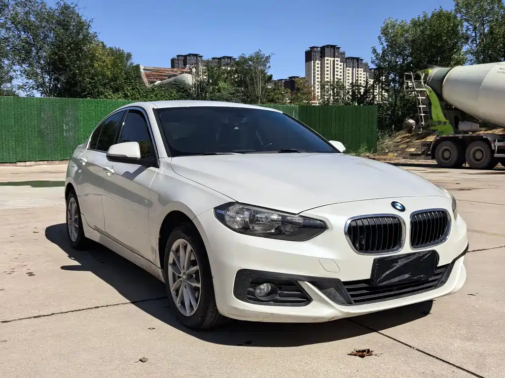 BMW 1-SERIES 2019