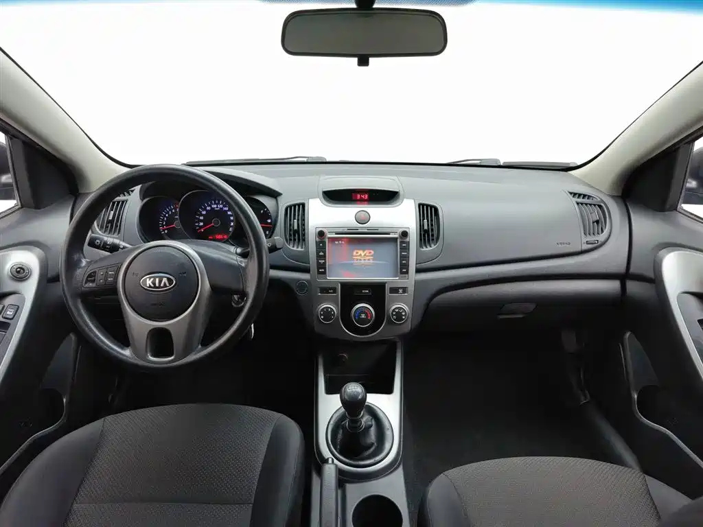KIA FORTE 2011