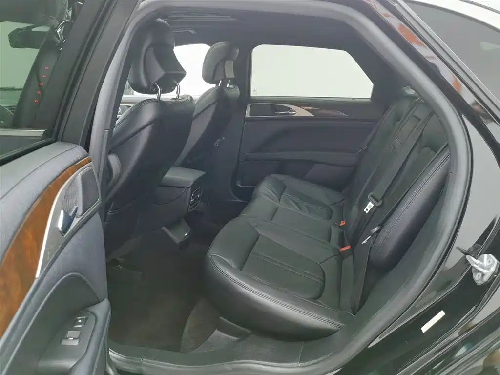 LINCOLN MKZ 2017