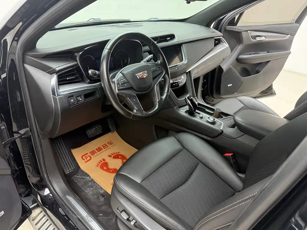 CADILLAC XT5 2020