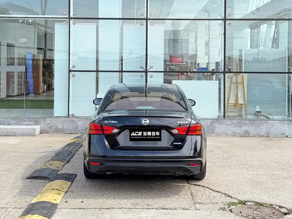 NISSAN TEANA 2021