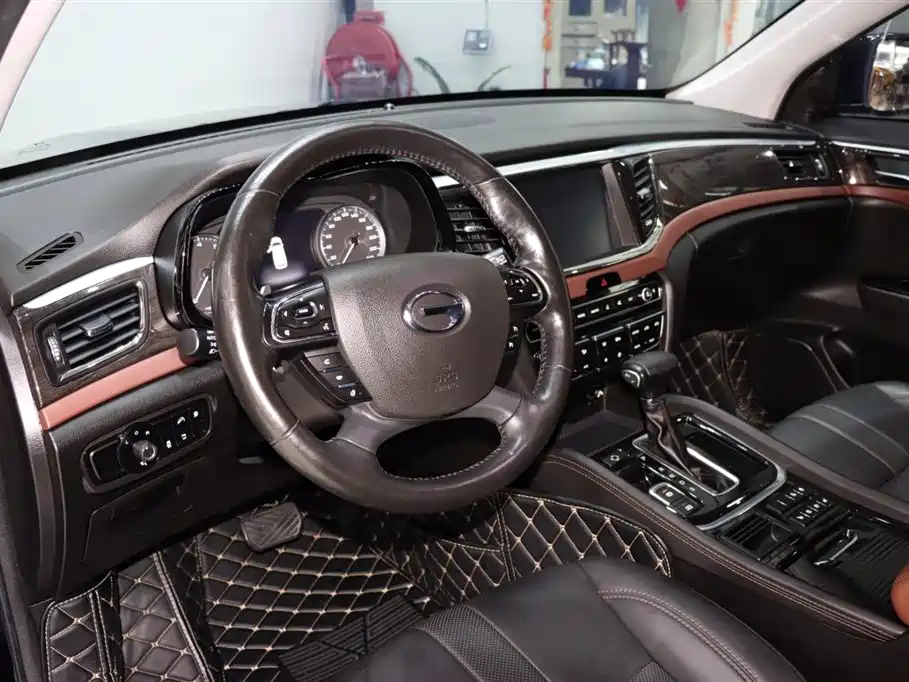 TRUMPCHI GS8 2017