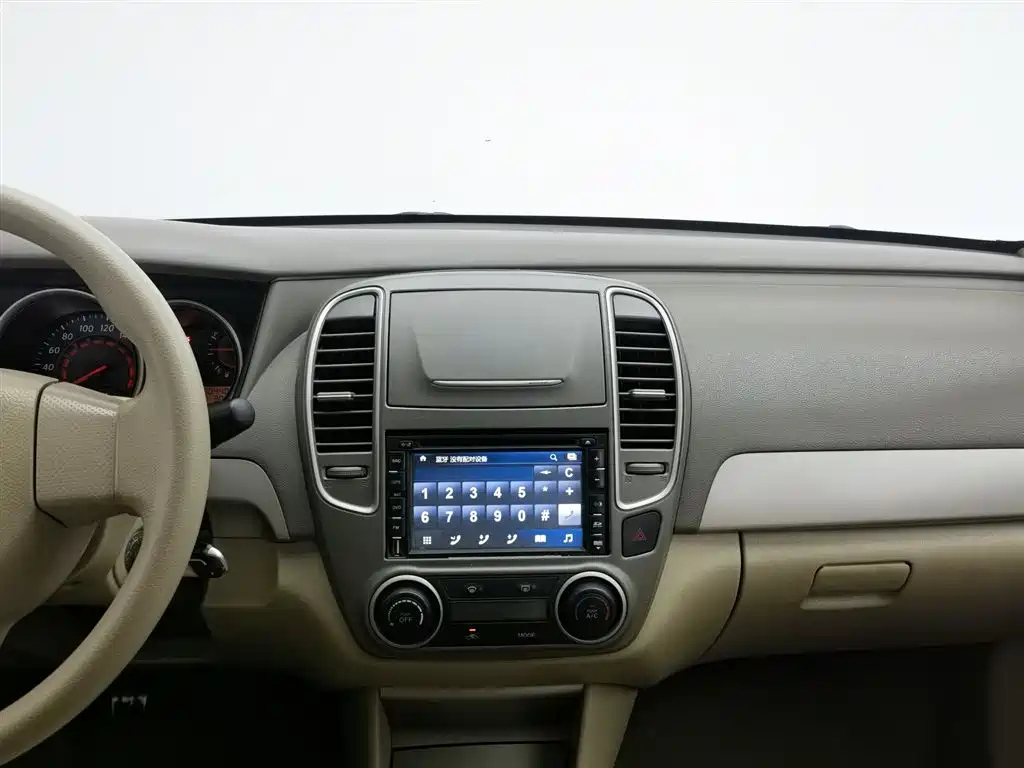 NISSAN SYLPHY 2012