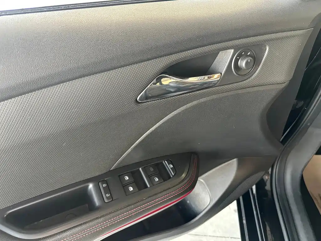 CHEVROLET CRUZE 2020