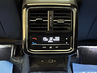 VOLKSWAGEN PASSAT 2022 YEAR 330TSI DELUXE EDITION 2022