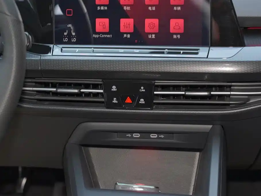 VOLKSWAGEN GOLF GTI 2021