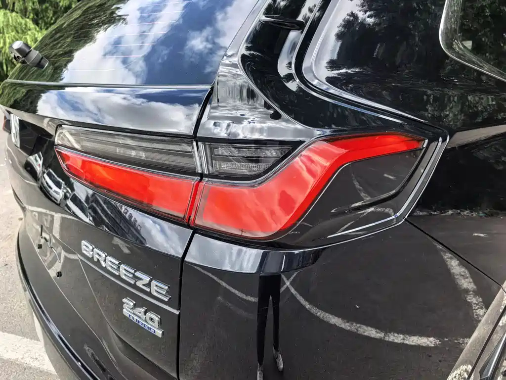 HONDA BREEZE 2023