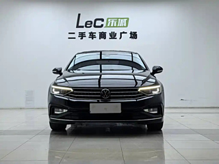 VOLKSWAGEN MAGOTAN 2022