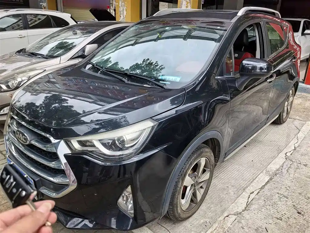JAC REFINE S3 2017