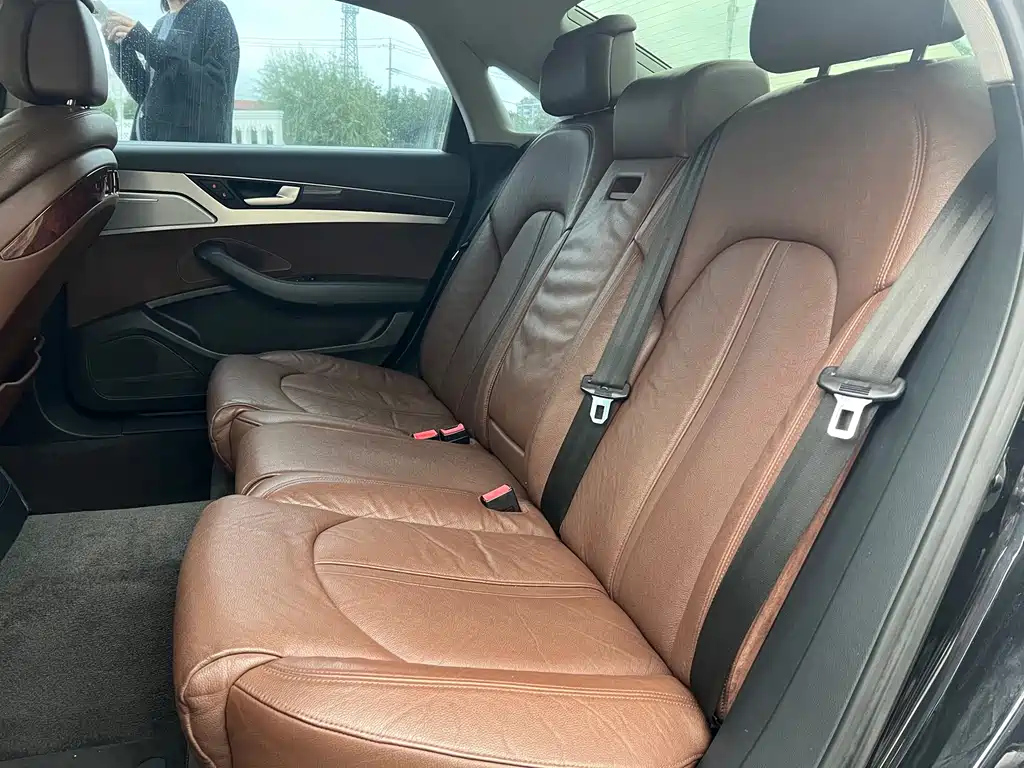 AUDI A8 2013
