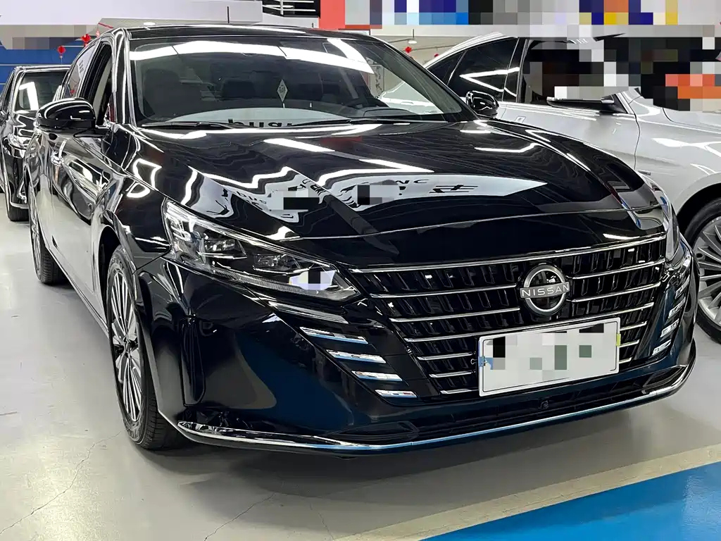NISSAN TEANA 2023