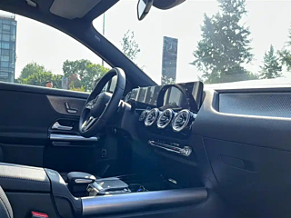 MERCEDES BENZ GLA  2023 YEAR GLA 220 2023