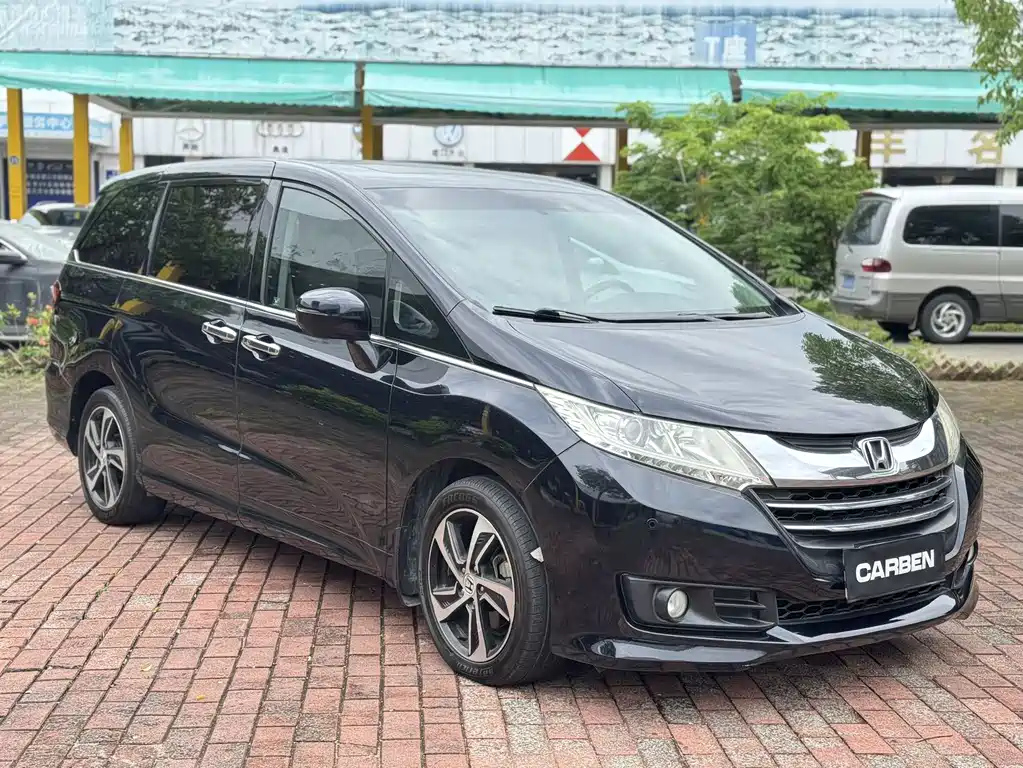 HONDA ODYSSEY 2015