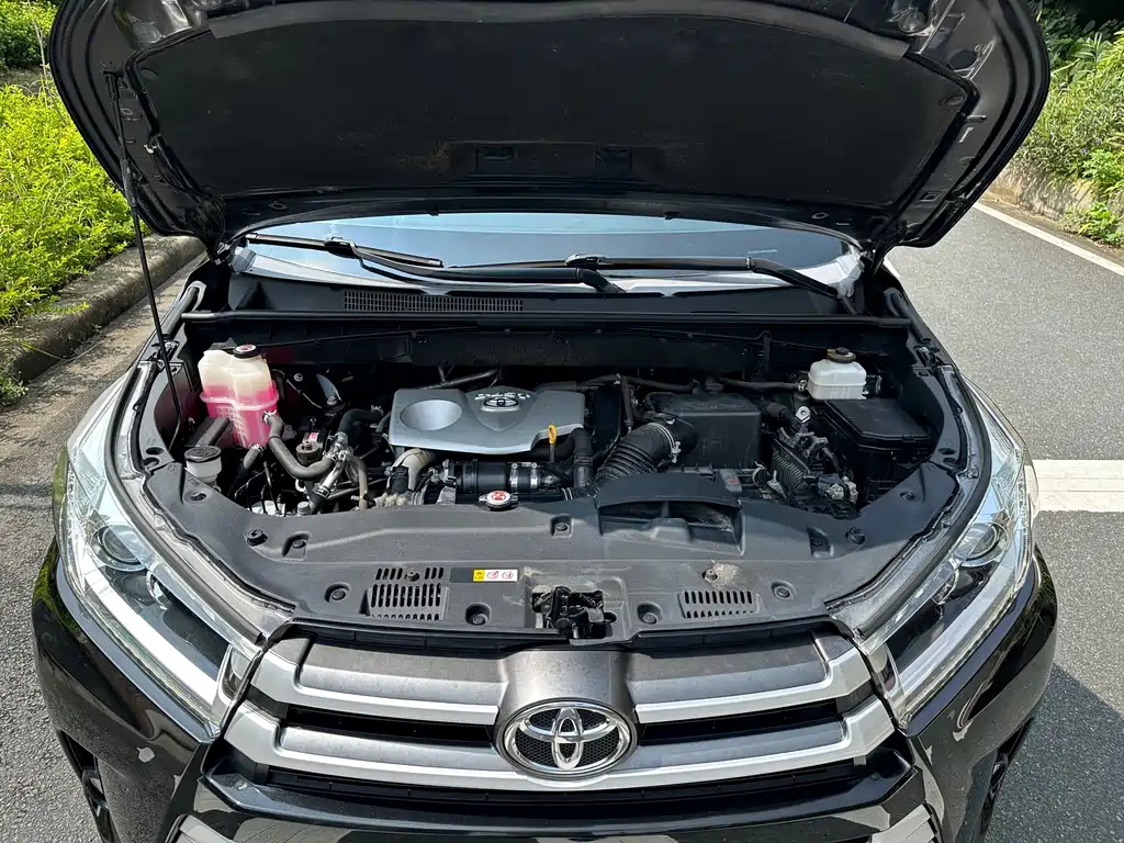 TOYOTA HIGHLANDER 2018