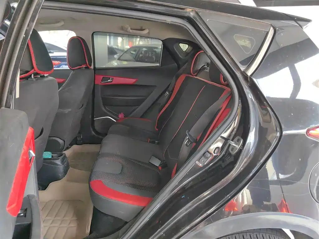 JAC REFINE S2 2015