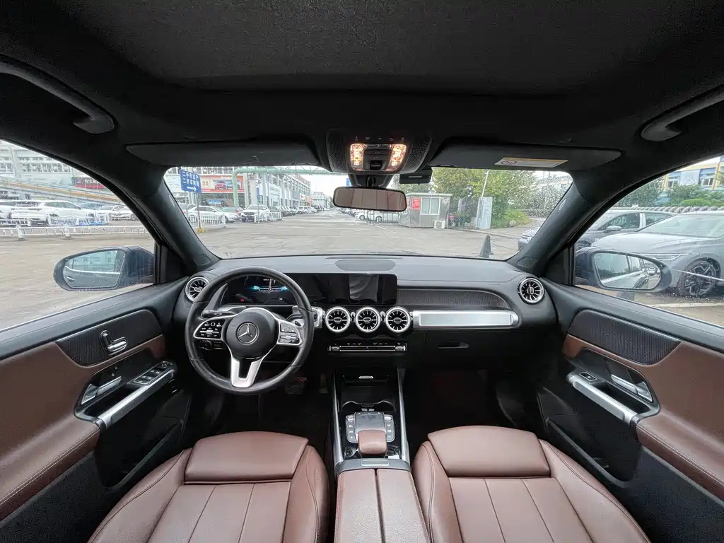 MERCEDES BENZ GLB 2021