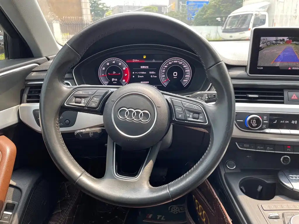 AUDI A4L 2019