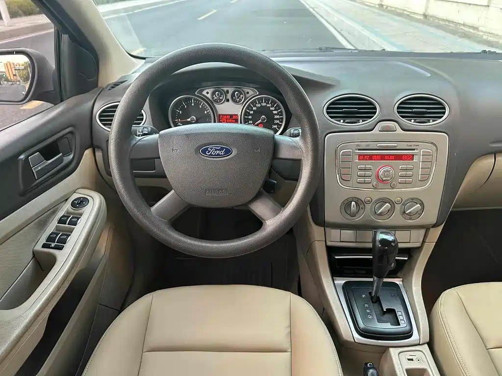 FORD FOCUS 2013