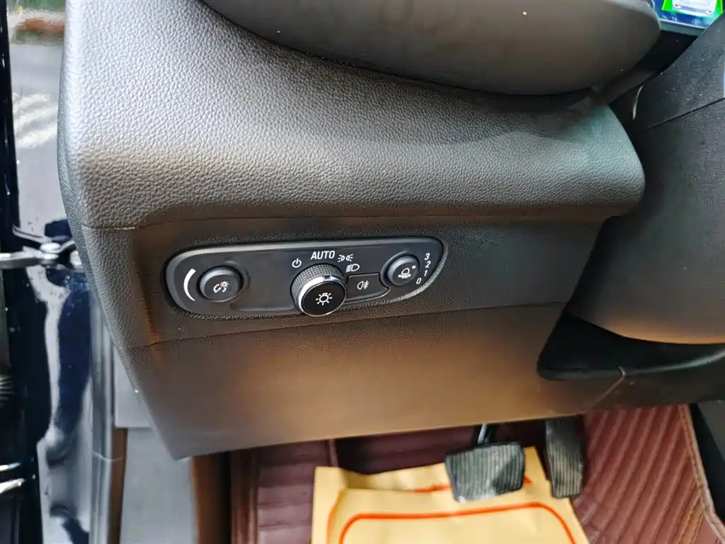 BUICK ENVISION S 2022