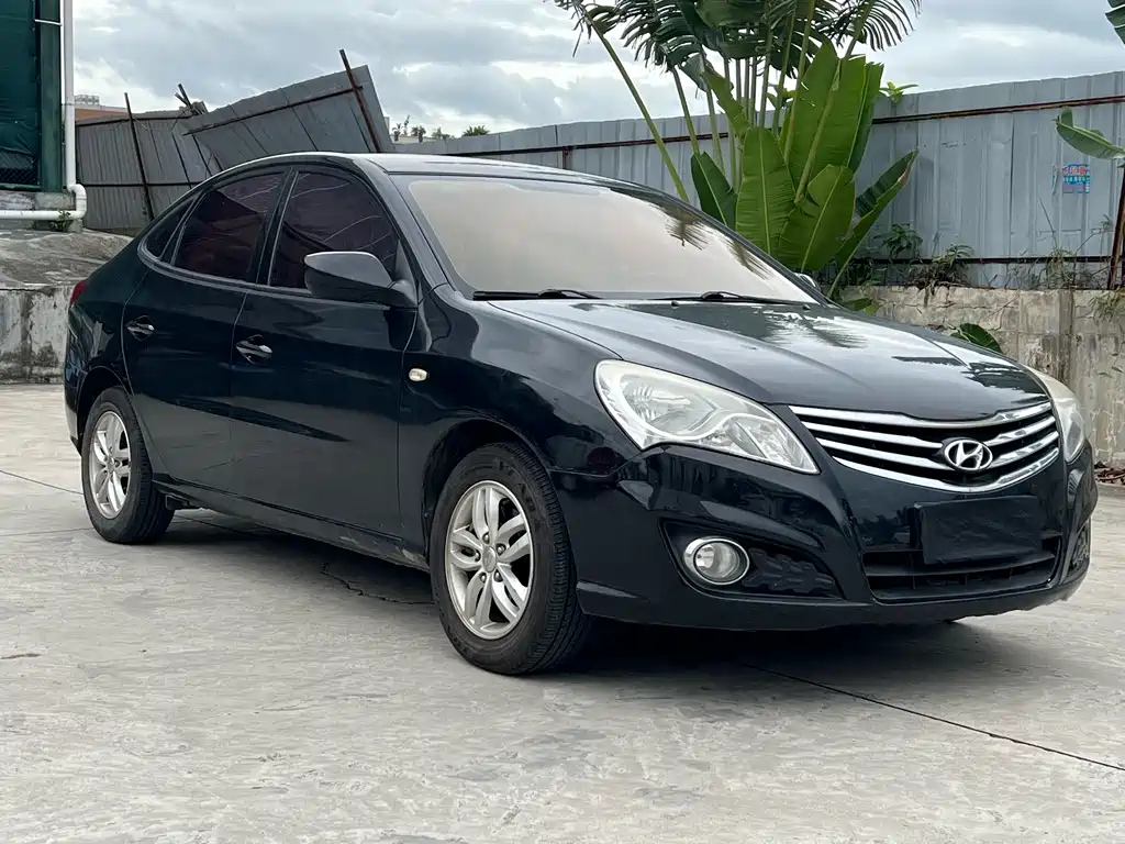 HYUNDAI CELESTA 2015