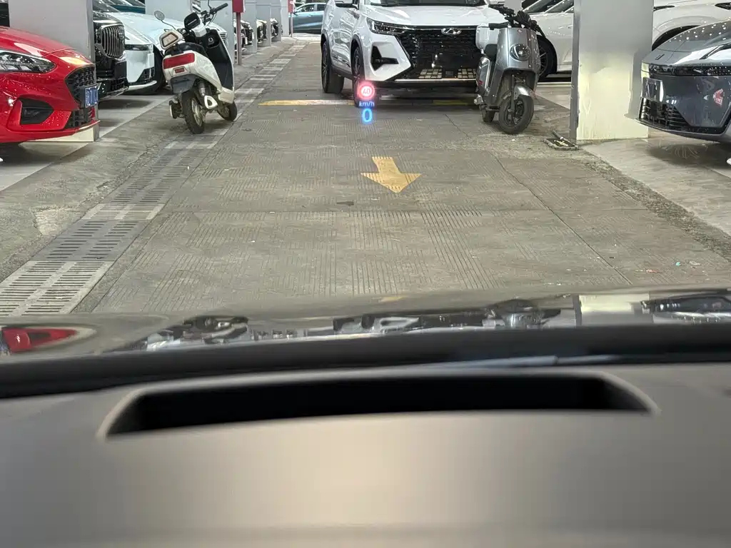 VOLKSWAGEN GOLF GTI 2023