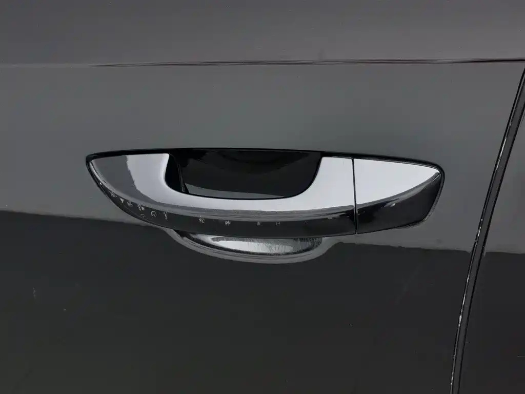 VOLKSWAGEN PASSAT 2014