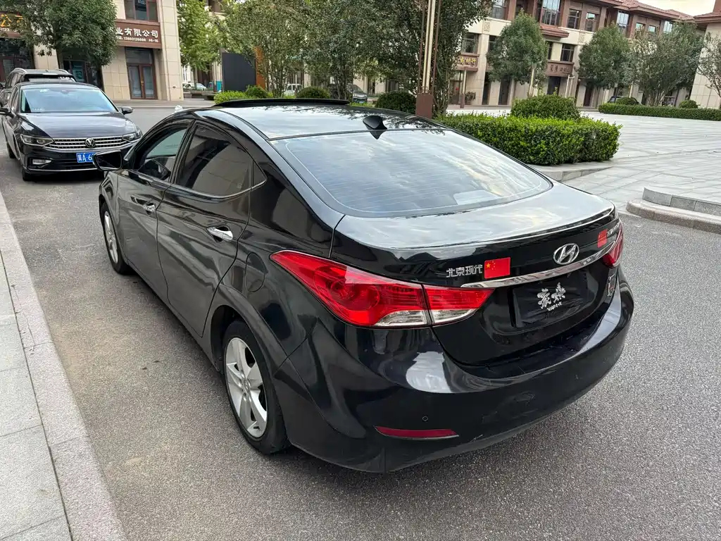 HYUNDAI ELANTRA 2014