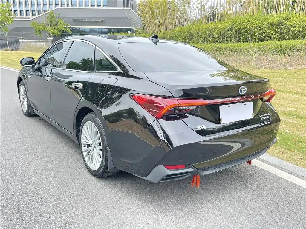 TOYOTA AVALON 2019