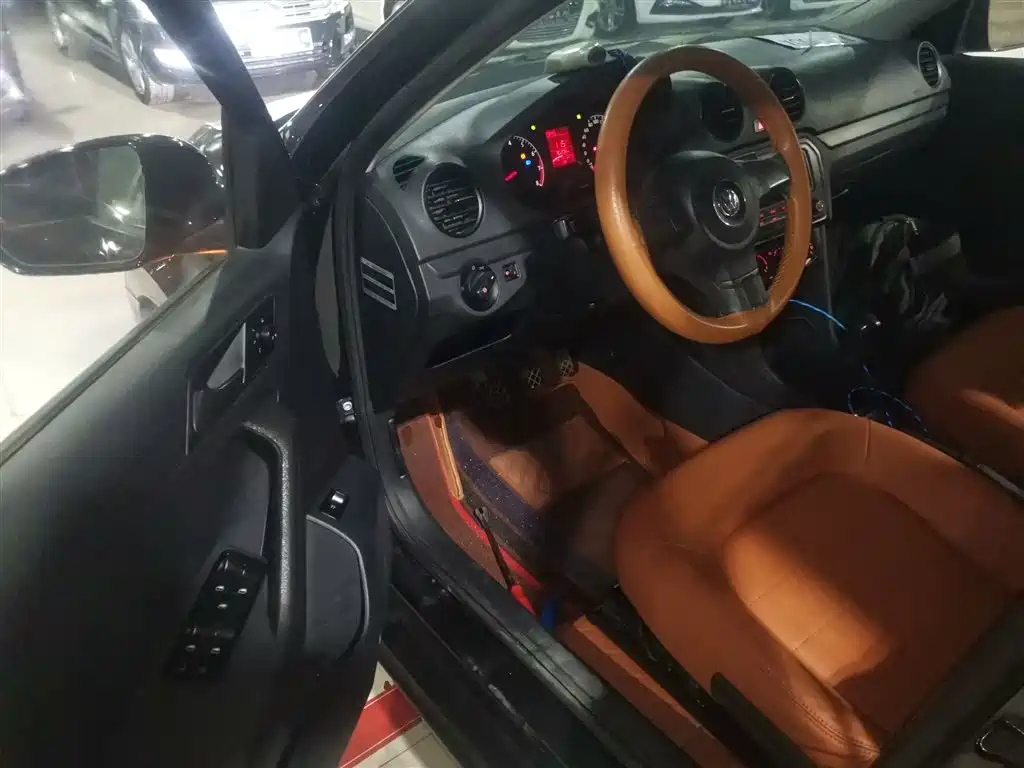 VOLKSWAGEN JETTA 2016