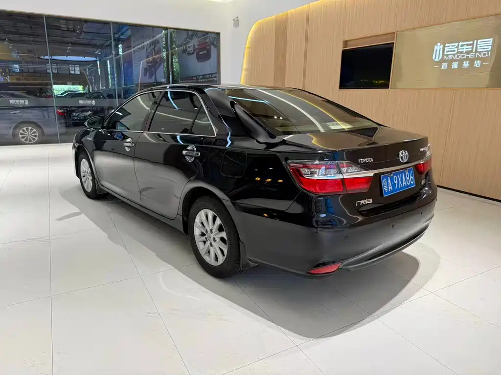 TOYOTA CAMRY 2015