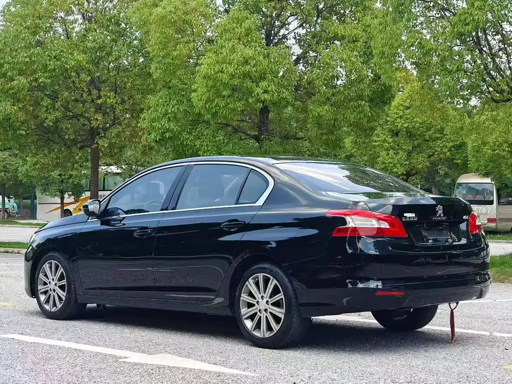 PEUGEOT 408 2016