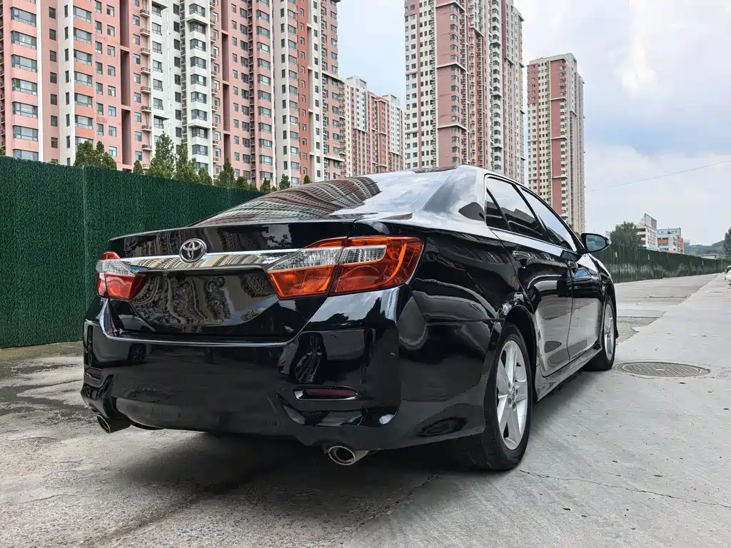 TOYOTA CAMRY 2012