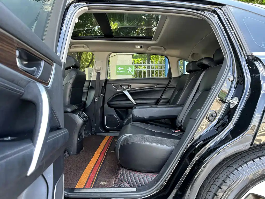 HONDA AVANCIER 2019